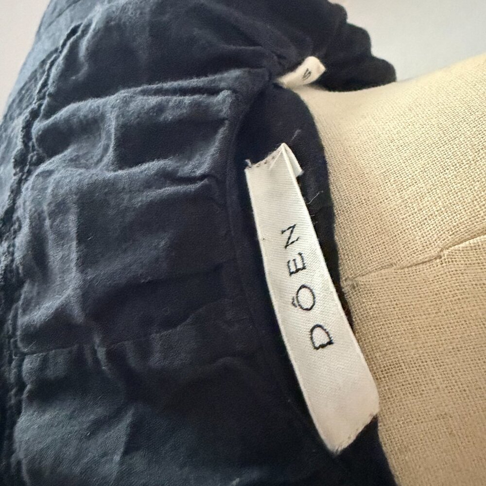 Doen Black Ruffle Top - Picture 3 of 3